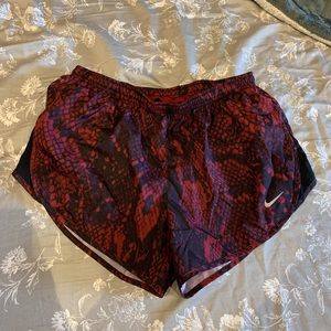 🚚MOVING SALE MUST GO Nike running shorts